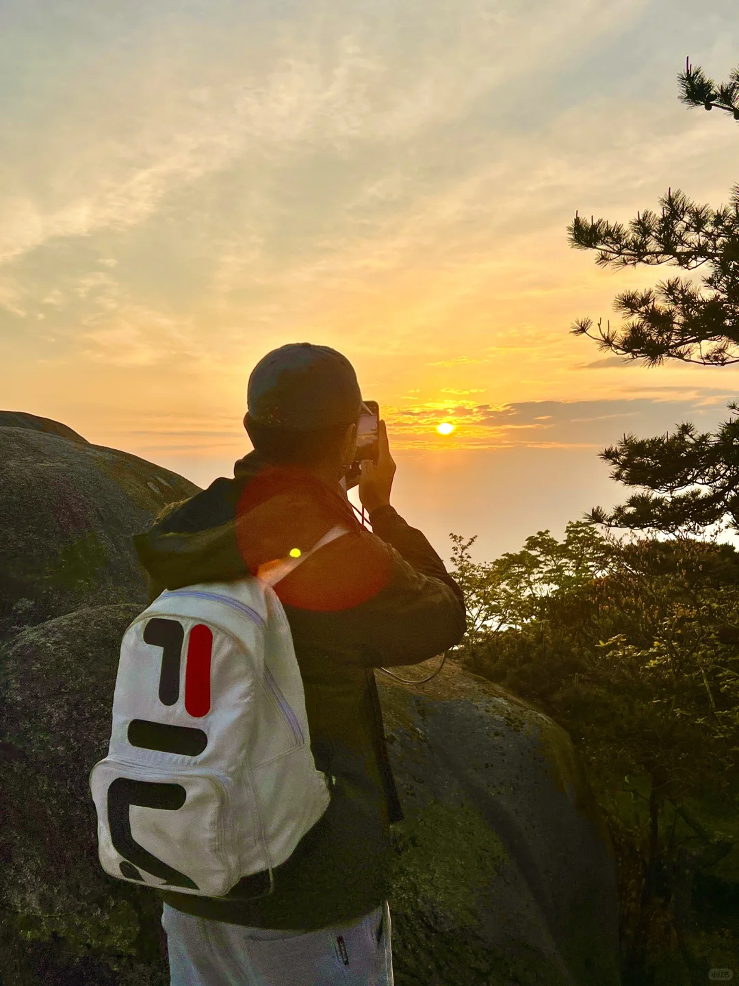 李白果然没有骗我。。。太美了