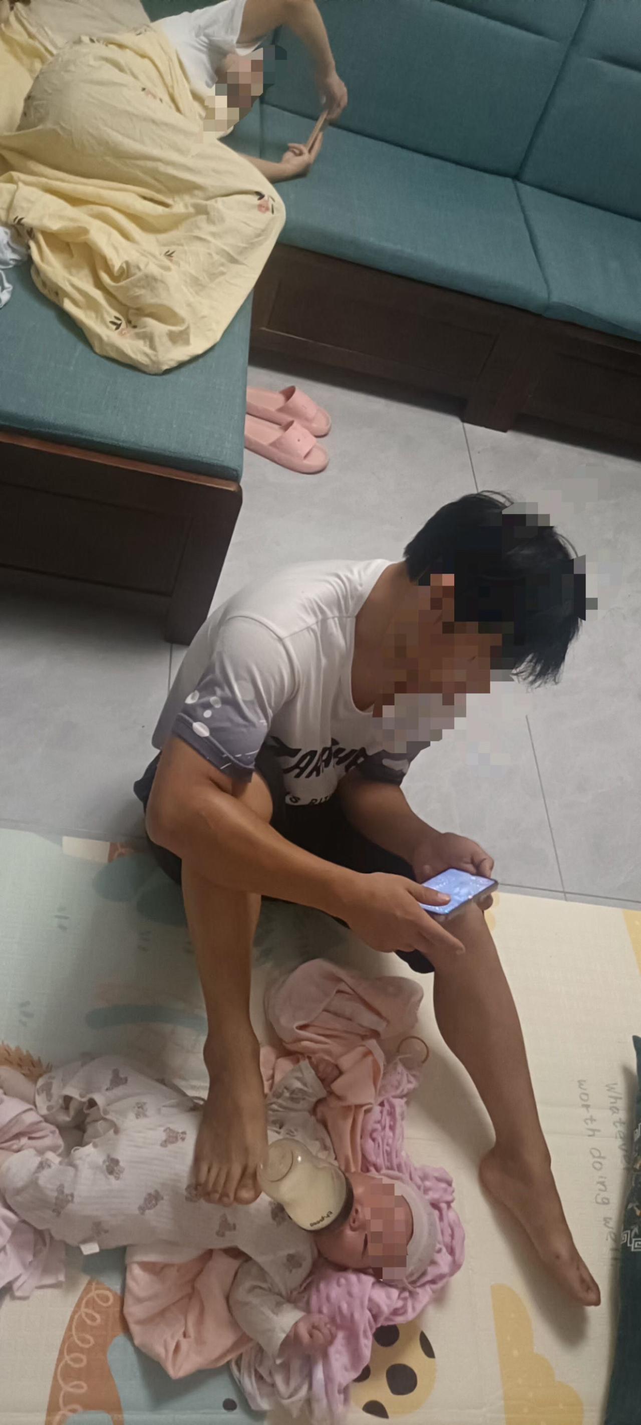 这就是两口子带娃儿的过场   [破涕为笑]