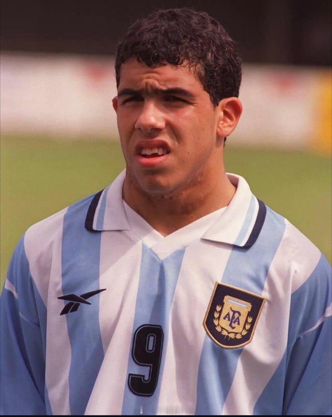 祝博卡传奇和阿根廷奥运冠军卡洛斯-特维斯42岁生日快乐！ 