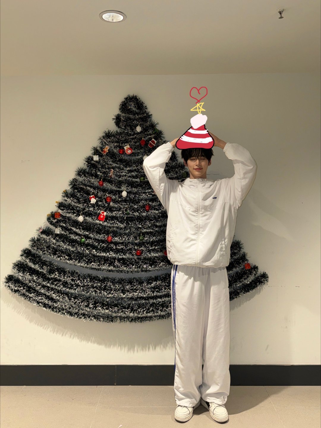 成韩彬我的年末礼物多可爱 