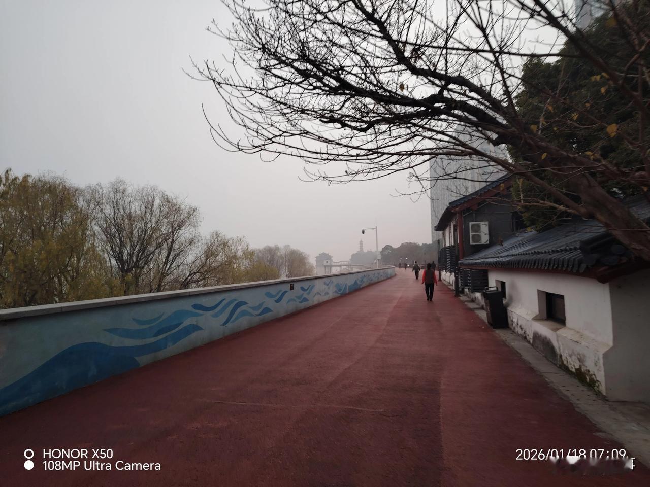 你觉得中年人的压力主要来自哪里中年人的压力主要来源于工作压力