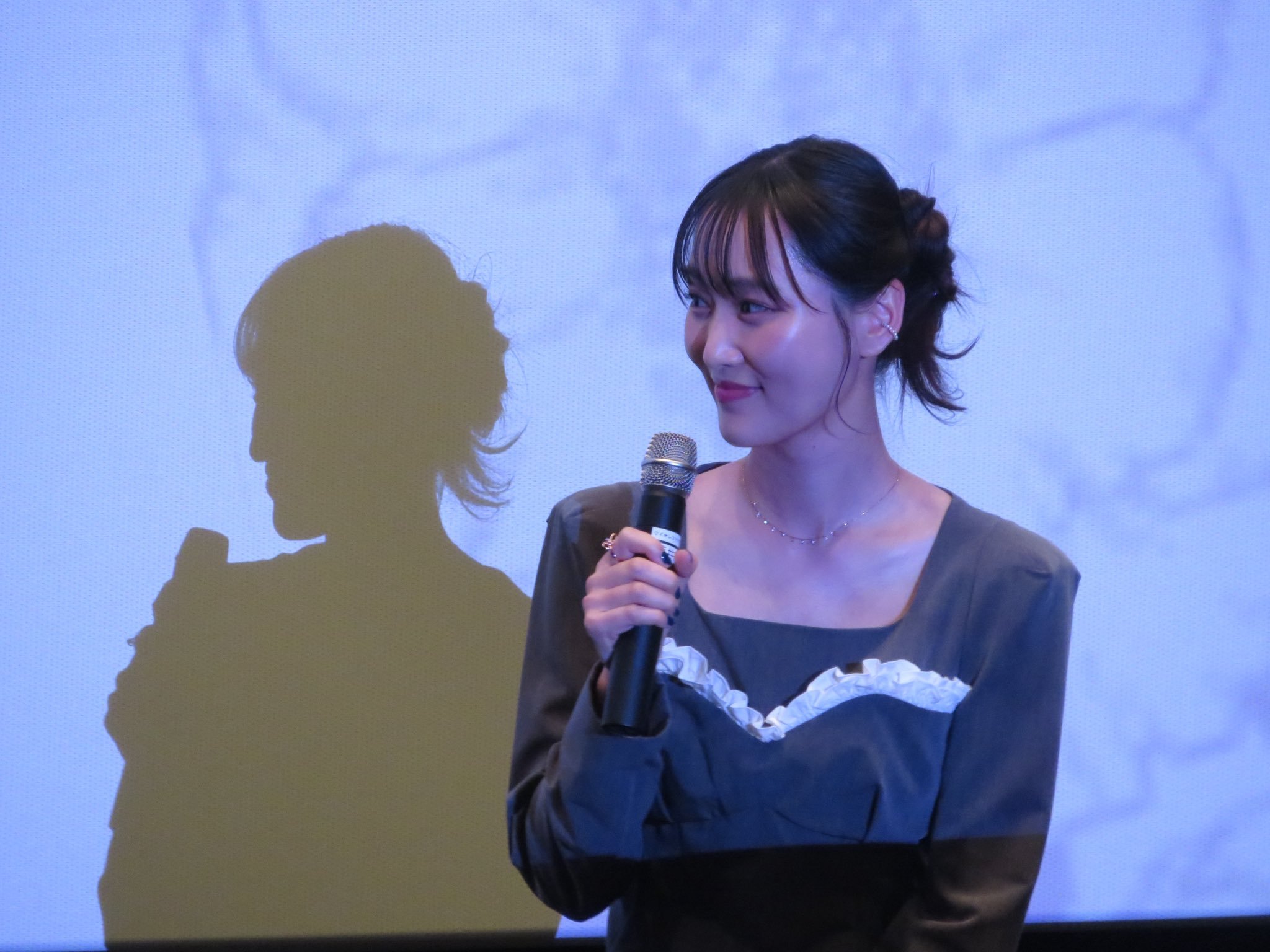 菅井友香 |菅井友香 2026.05.29菅井友香&staff𝕏"树的悄悄话"