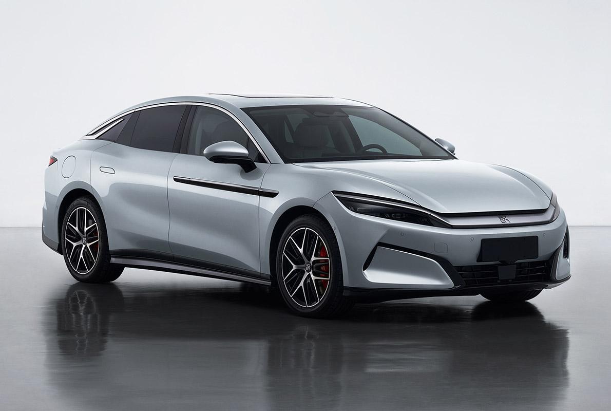 比亚迪汉L申报图来了，外观部分已经没有什么悬念可言，与之前预测的基本一致，好看与