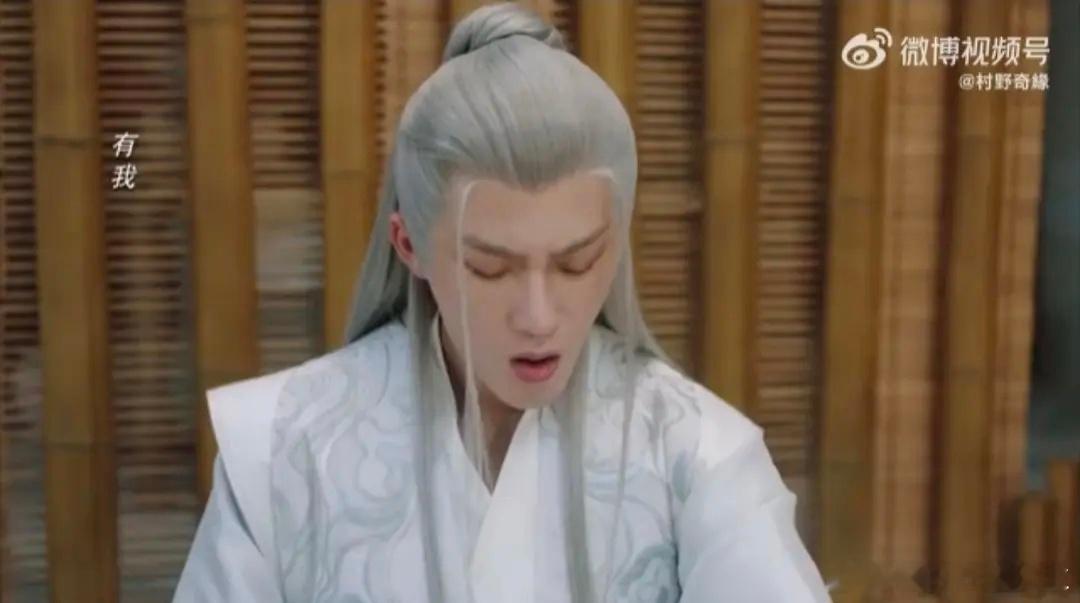 #檀健次[超话]#其实这一段看起来格格不入明显是导演那边安排的，但是檀健次自己抗