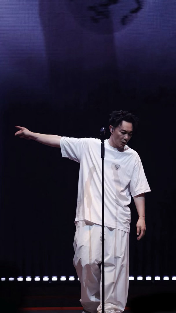 曝陈奕迅带女儿上音综国粤无双 说是音综，其实更像是一场“音乐家教课”。这种“最熟