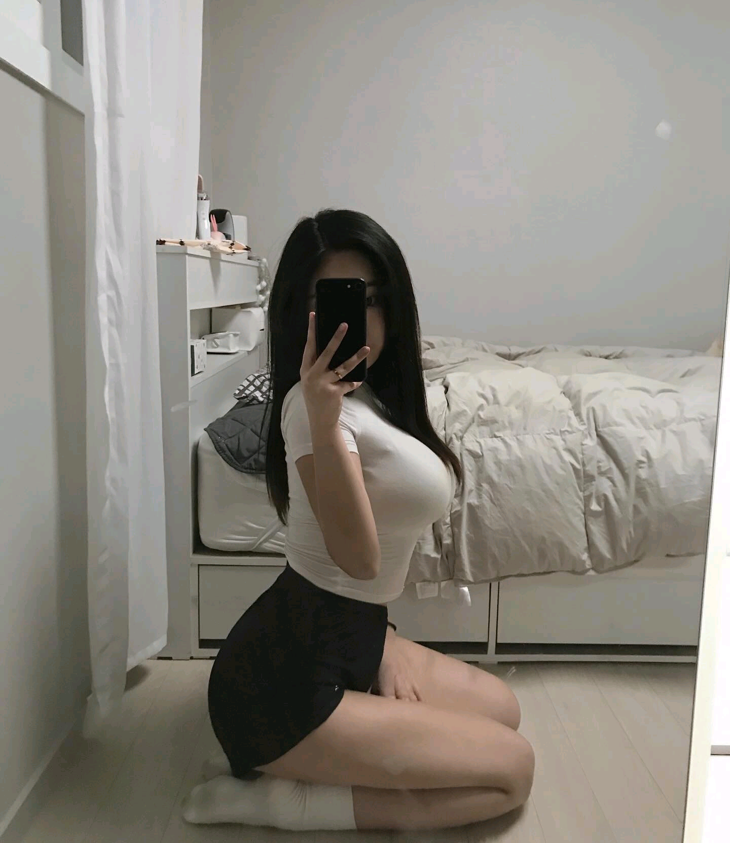谁又能明白我的烦恼都只顾自己喜好  ​​​