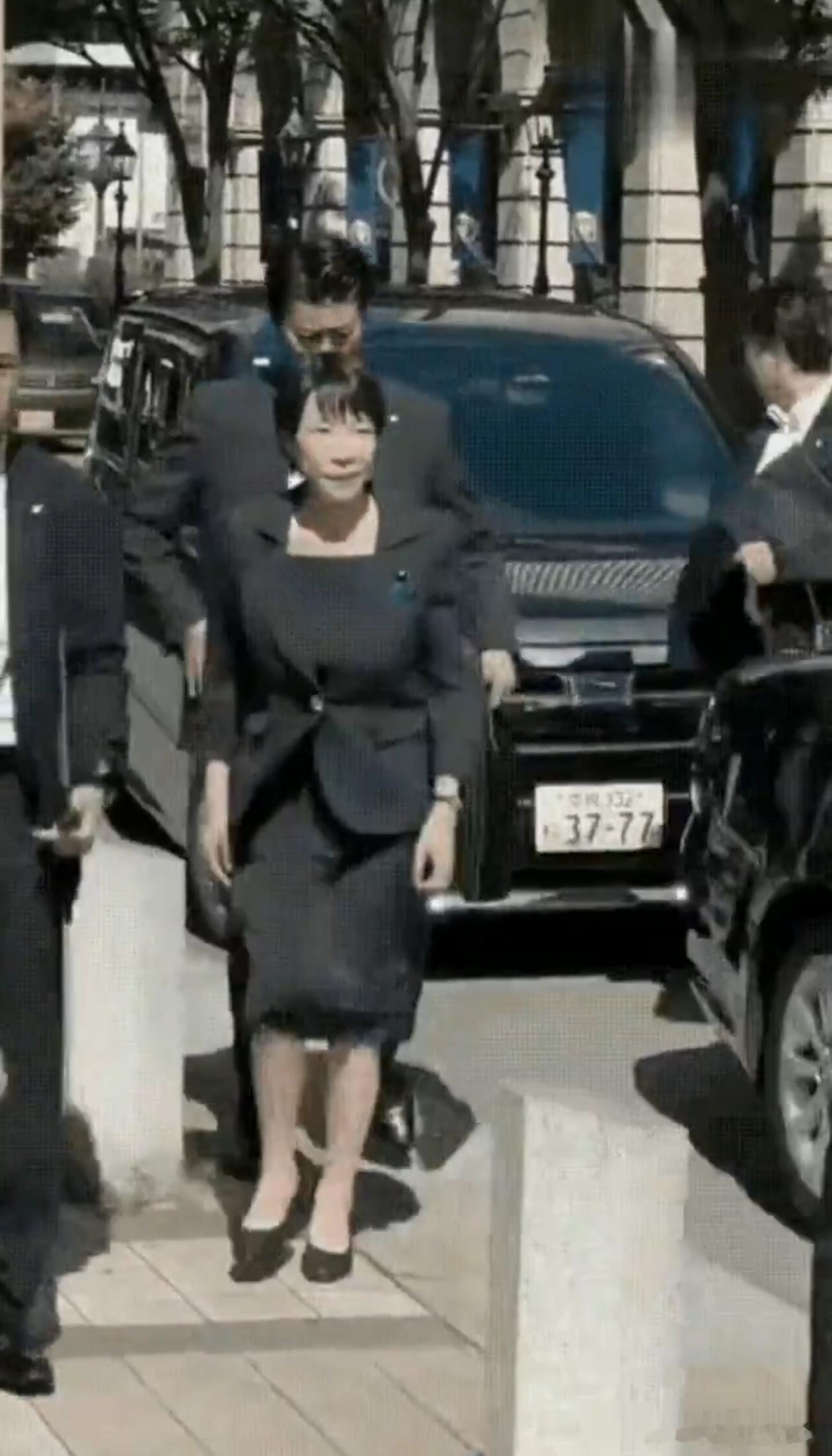 车牌数字“撞”七七事变日期，是巧合吗？虽然高市早苗两口子生日也是37 77但看看