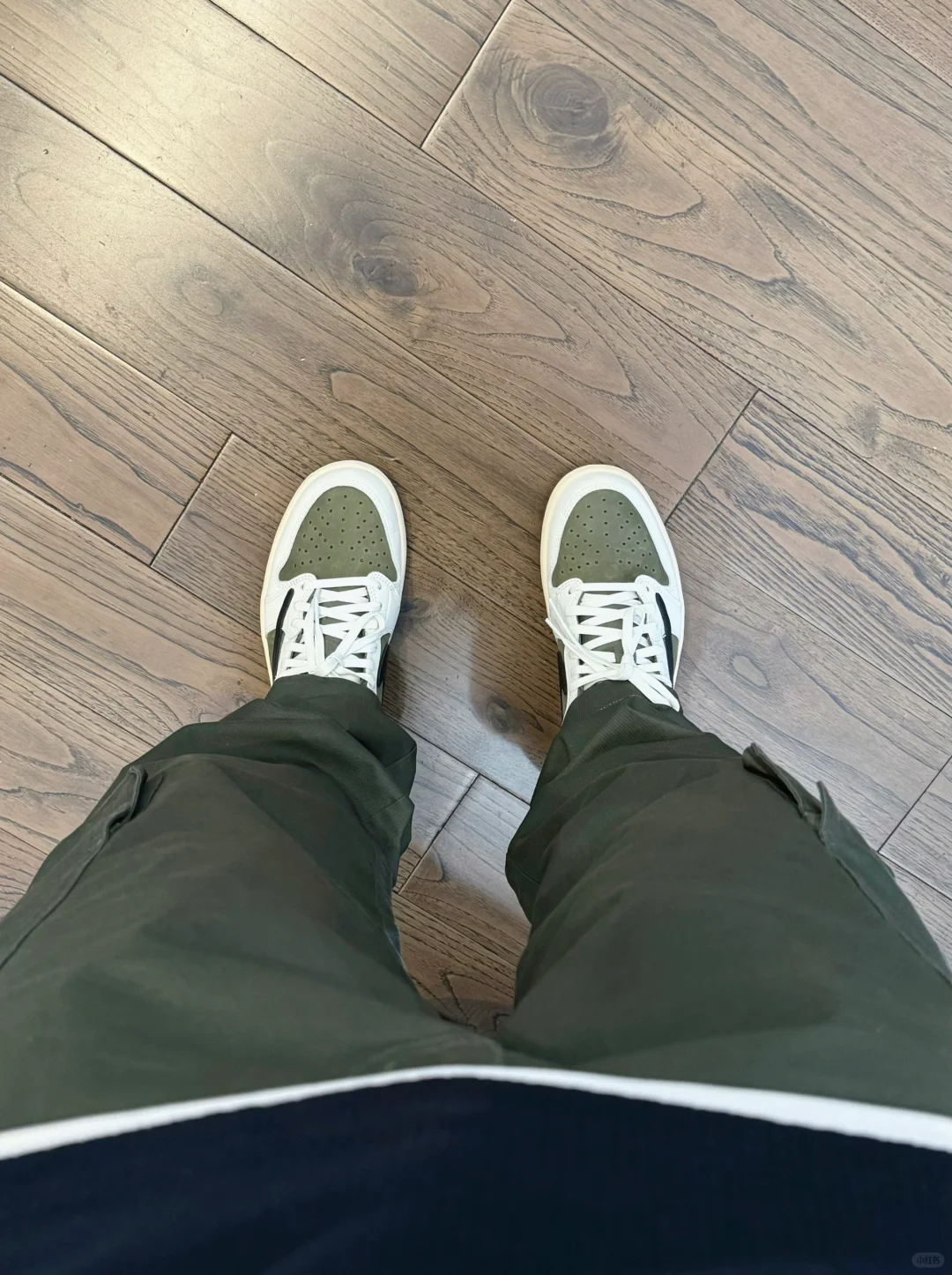 军绿色系｜工装裤穿搭