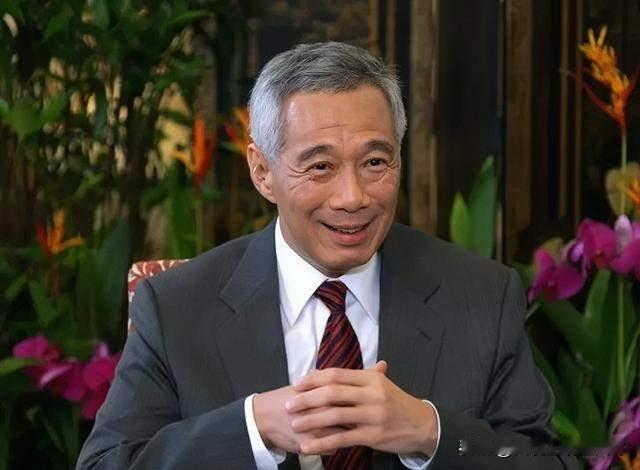 新加坡这次把算盘打明白了！

中美、中日、中菲、中印一有摩擦，它的表态总让人觉得