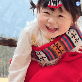 于谦os饺子遇到魔丸了 吕严用榨汁机打饺子，还想煎成饼，于大爷全程欲言又止，内心