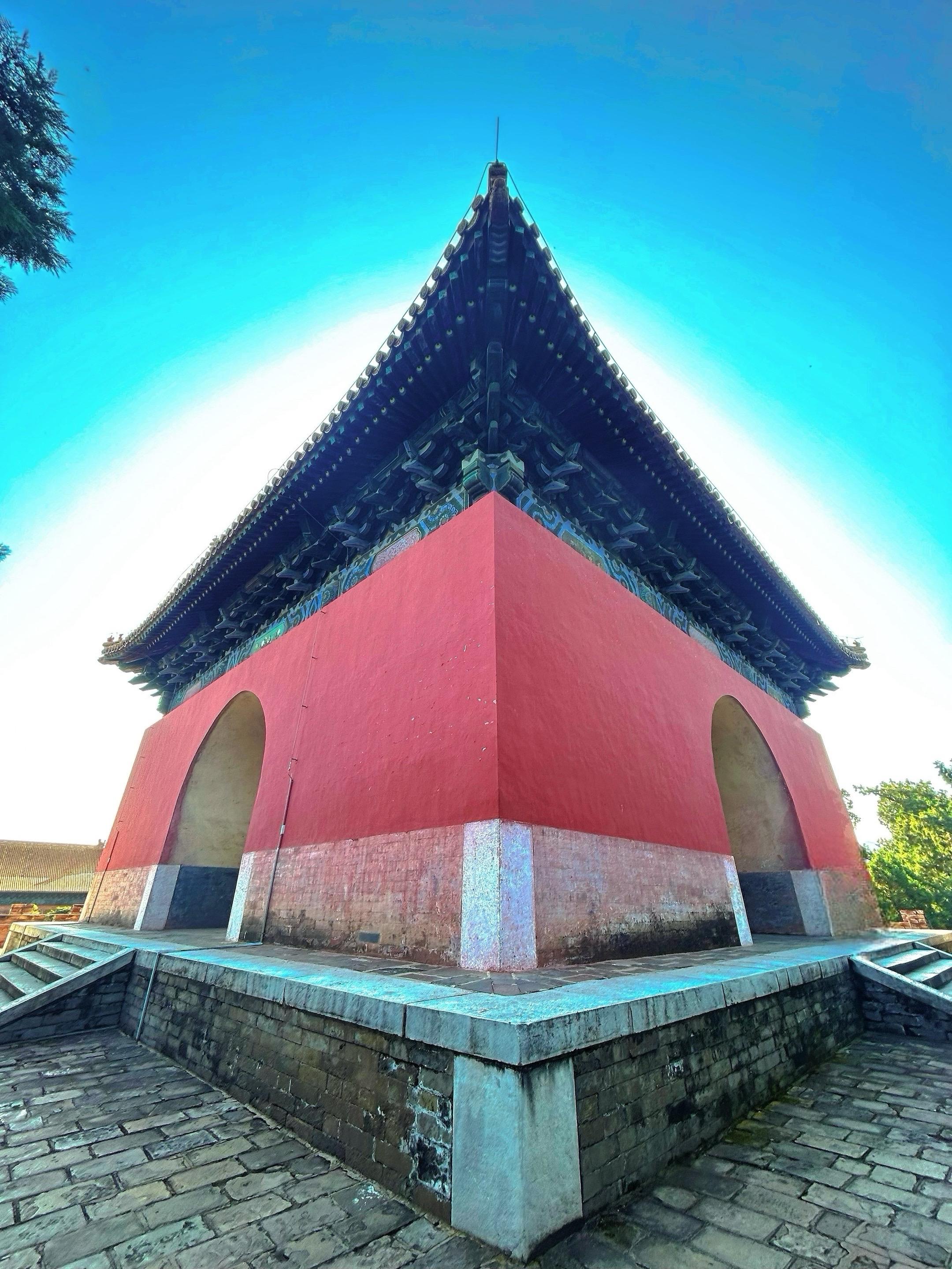 国庆节别再去故宫挤来挤去了，来这里吧。北京昌平区明十三陵，不拥挤的国庆...