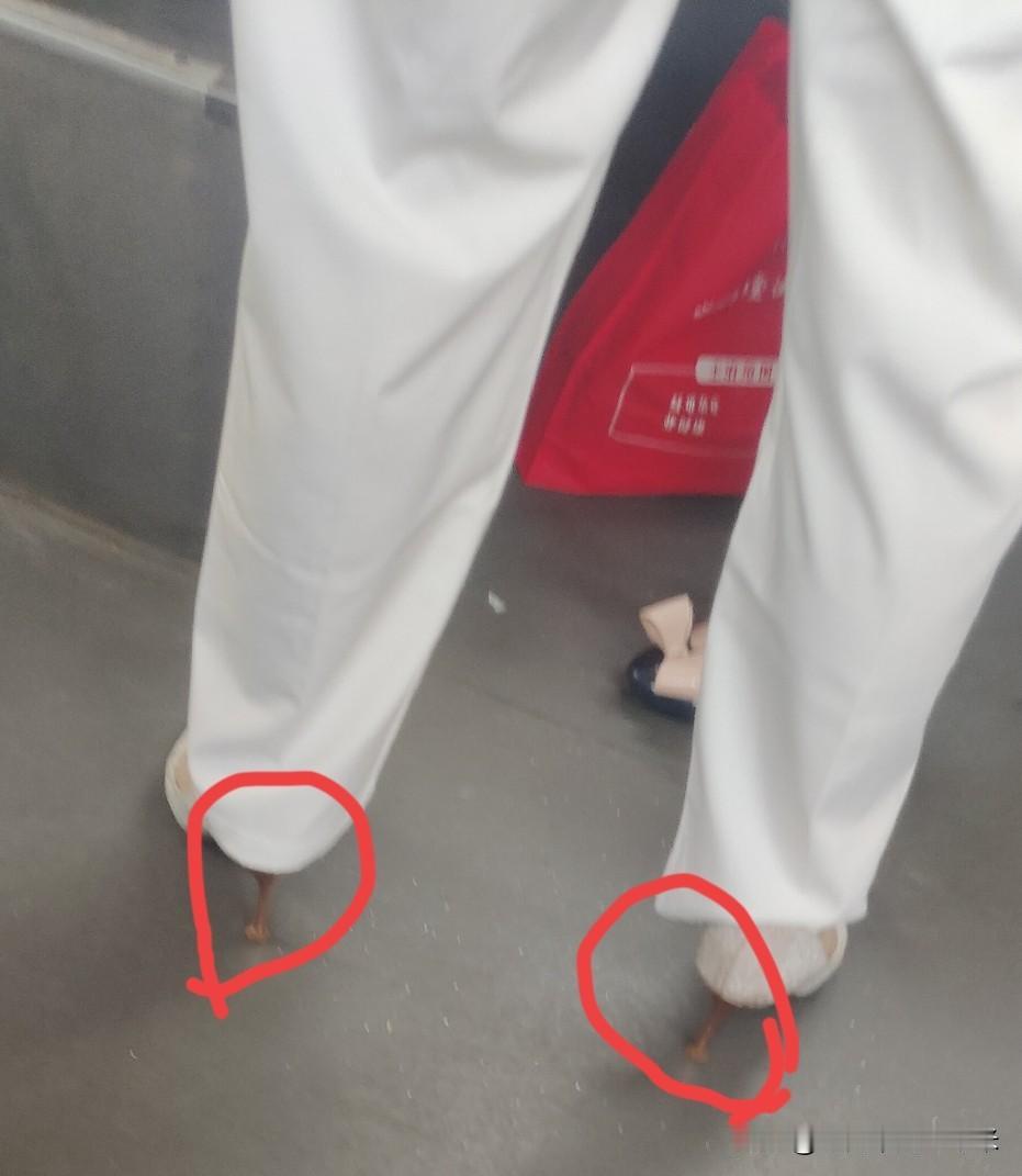 睁大眼睛看，不然真看不到哦
记录我的2026
大家晚上好，这几天好忙啊，都没有来