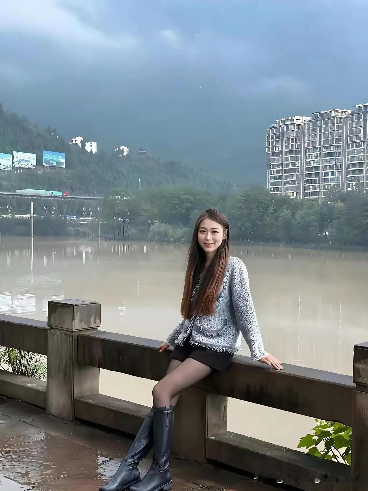 大江歌罢掉头东，邃觅群科济世穷！