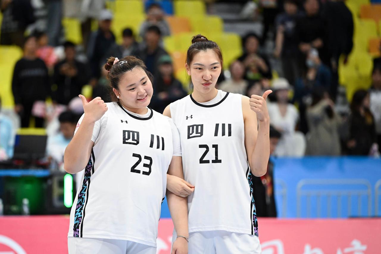 若宫鲁鸣决定让韩旭主打4号位，那刘禹彤可能会入选正式名单。

也就是说，如果中国