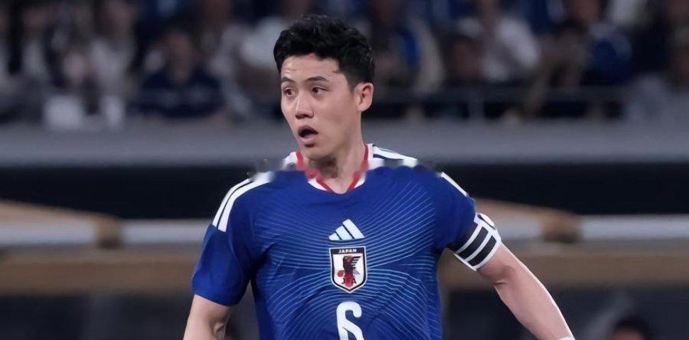 日本国家队官方宣布远藤航无缘世界杯，随后，远藤航在个人社媒宣布将会退出国家队。世