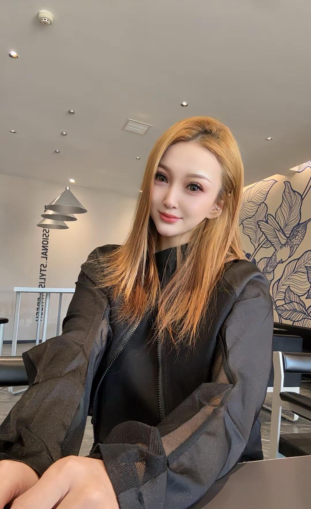 “只要你觉得开心 那就是有意义的事情。”