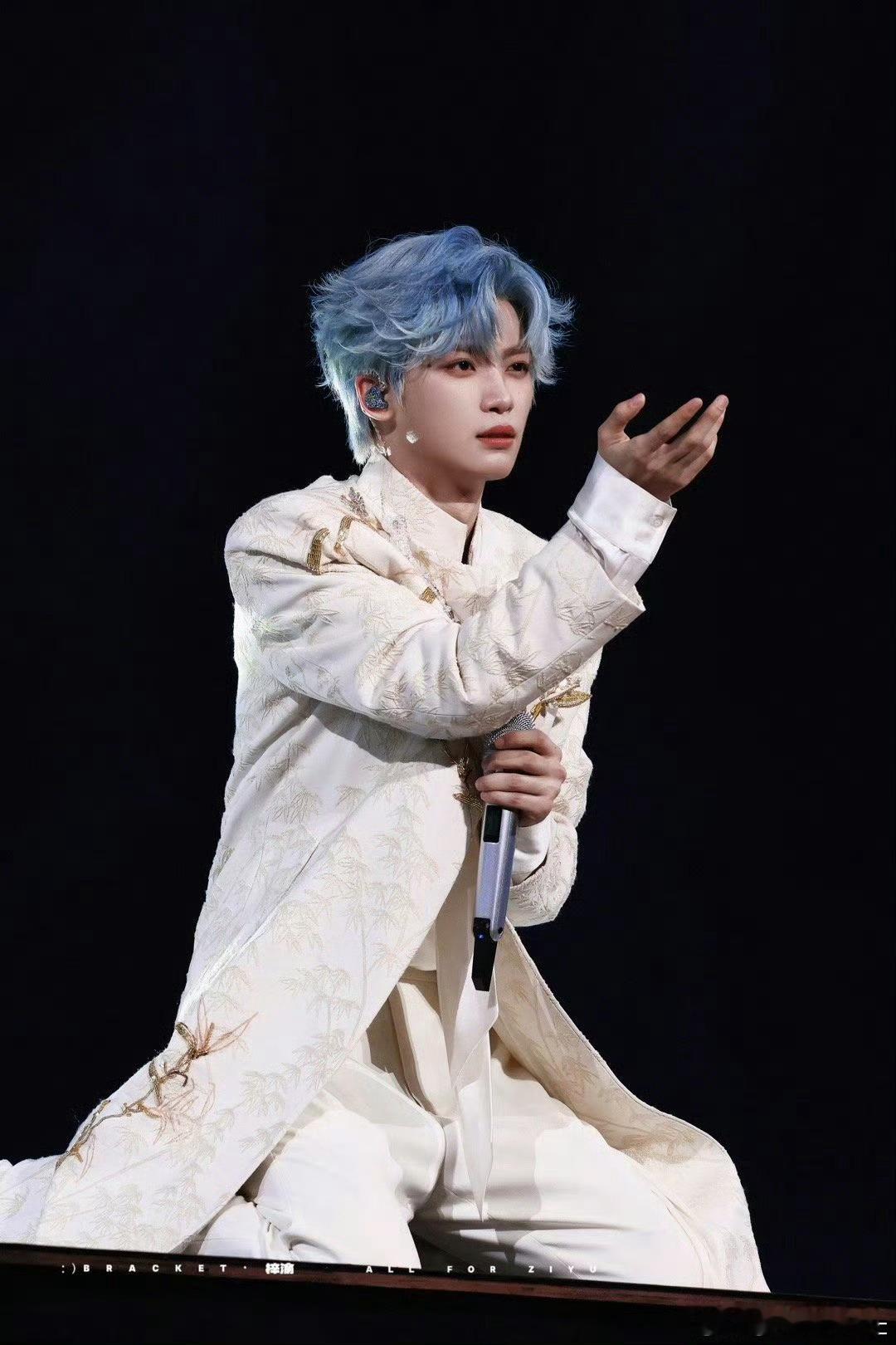 梓渝演唱会的上座率邓布利多 你说的对，爱是世界上，最伟大的魔法 