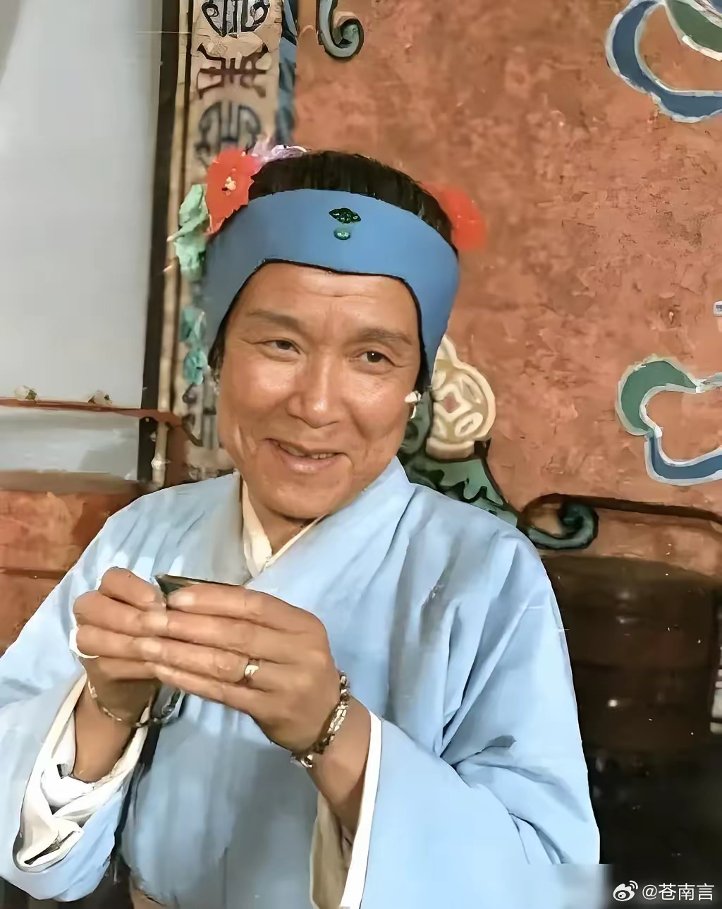 87版红楼梦刘姥姥扮演者去世第一次知道她，是在初中语文课堂上，老师播放了她演的《