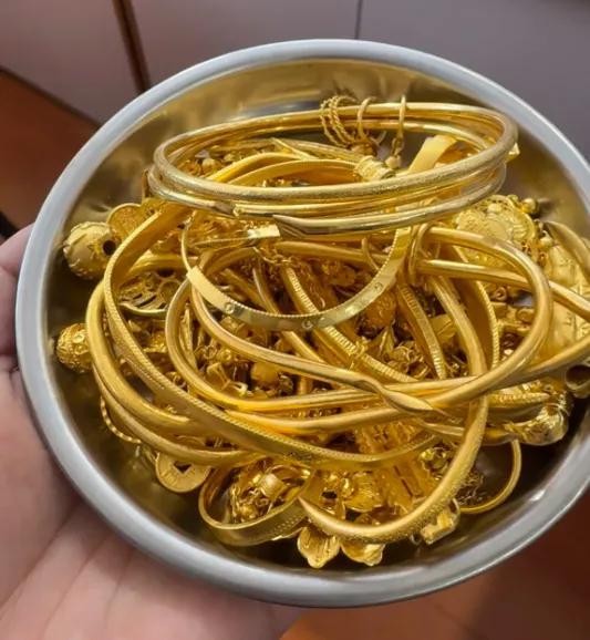 家人们，真别不信！

将来黄金就算涨到3000元/克、5000元/克，对普通人来