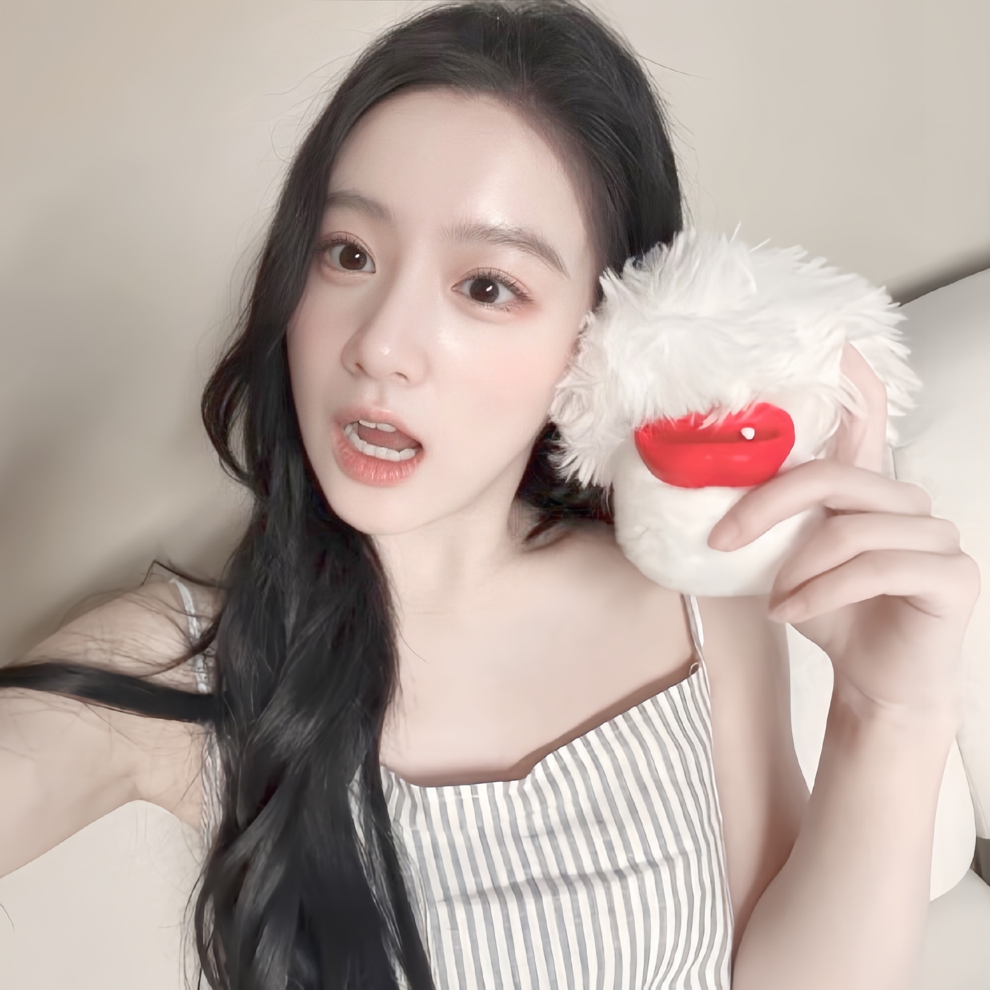 包上恩 💛包上恩炽夏💛包上恩周挽^订了两份开心 有一份是你的.^^ ̳> ·