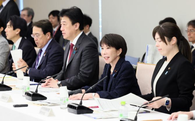 日本撑不下去了，想谈，日本喊话中国  
由于中日紧张关系进一步升温，目前江苏无锡