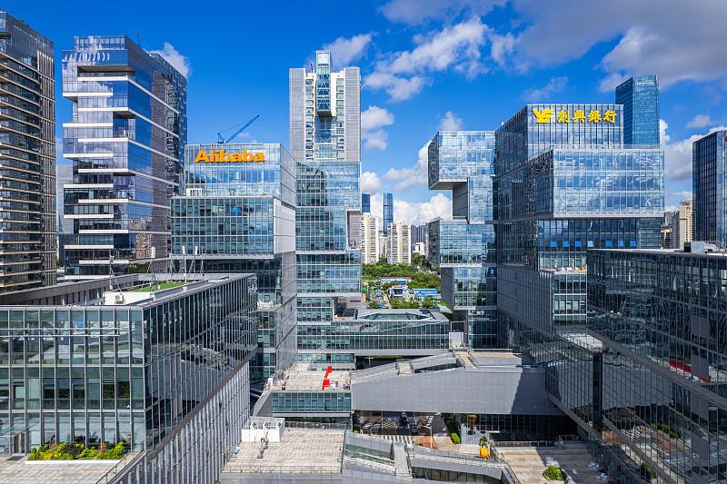 字节跳动目前已跻身国内规模顶尖的互联网企业行列。
从营收与利润体量来看，字节跳动
