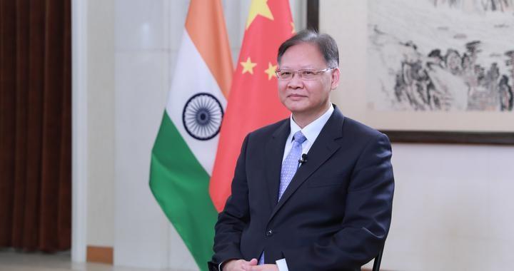 中国驻印度大使徐飞洪说的这事，真的让人挺感慨的。2024年我们给印度人发了28万