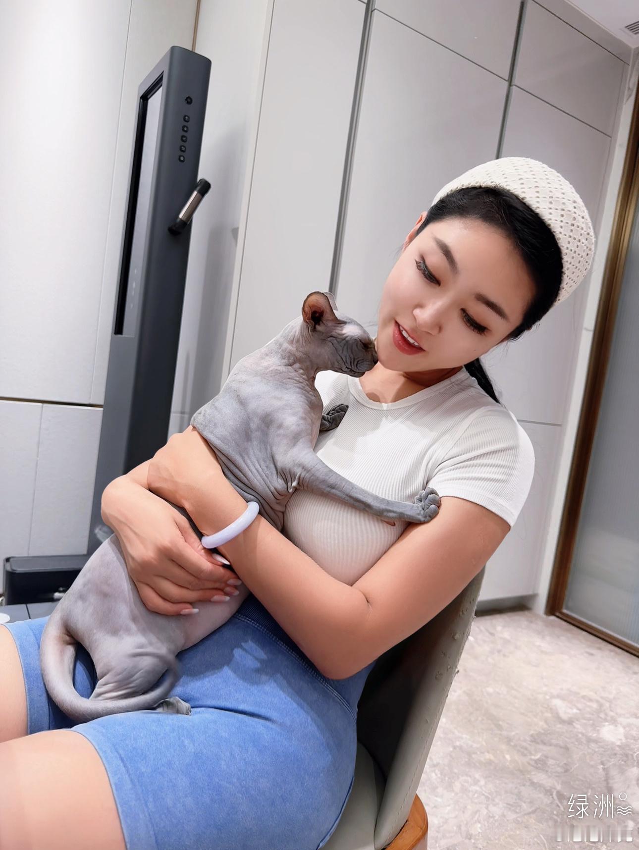 🥰Bastet生日快乐🎂愿🐱喵咪长命百岁🤣陪伴一年又一年🌸  ​​​