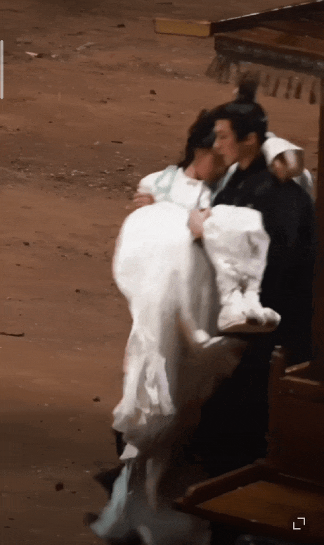 刘宇宁魅力既斩女又斩男，我也想要手串，还想要抱抱林一成了刘宇宁迷弟 ｜丁程鑫收到