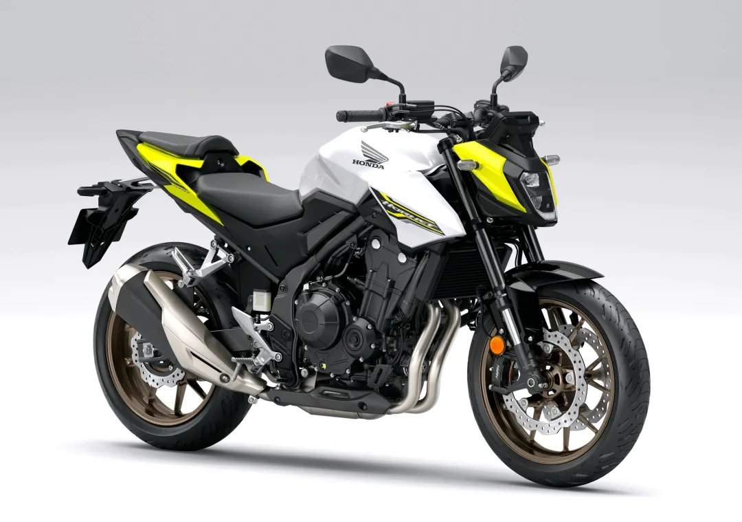车市热门 2026 CB500 Hornet “ 黄蜂 ” 基本型和2026 C