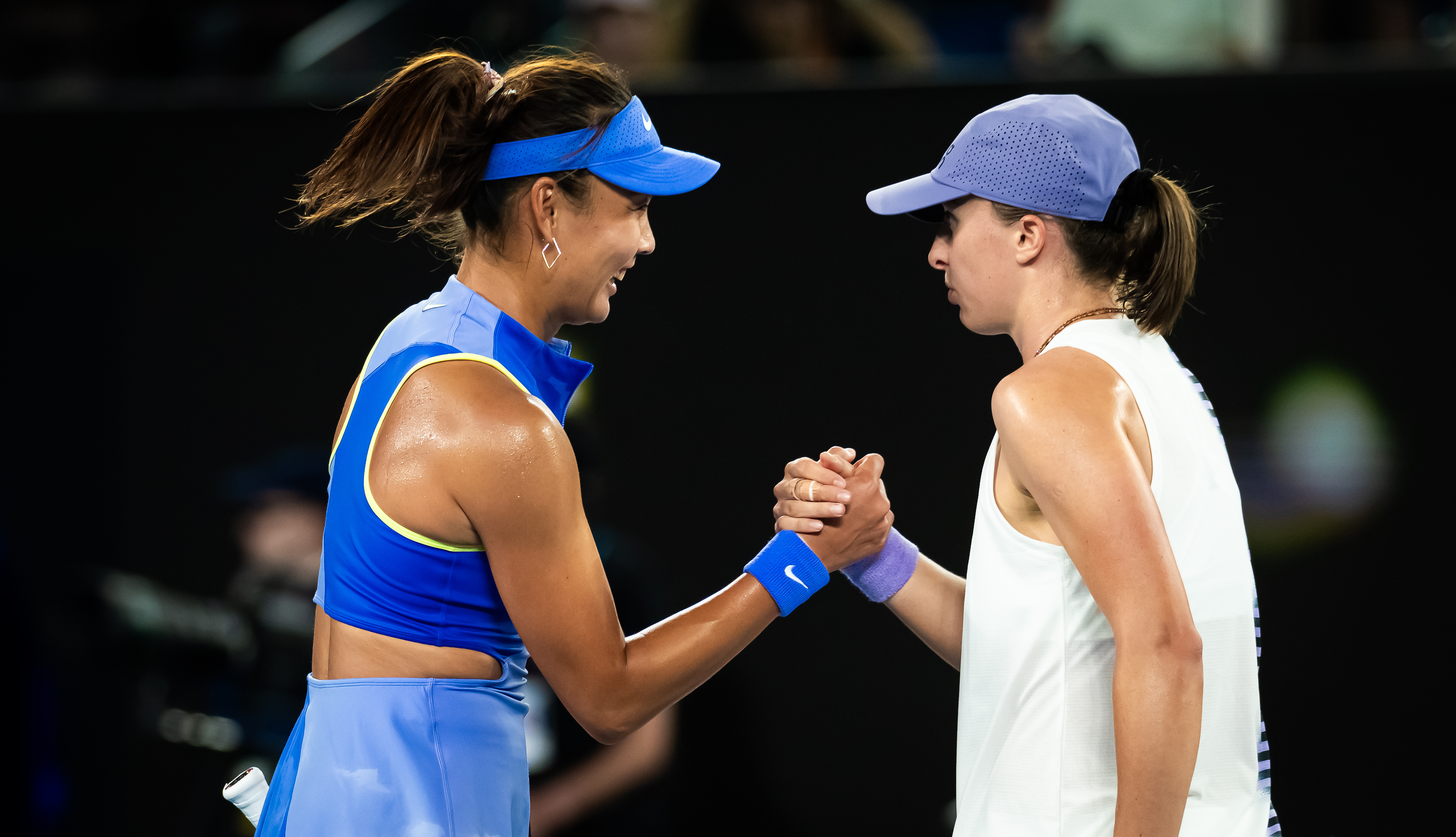 澳网2026 第二比赛日完整赛果👇[17]姆博科 6-4 6-1 [W]E·琼