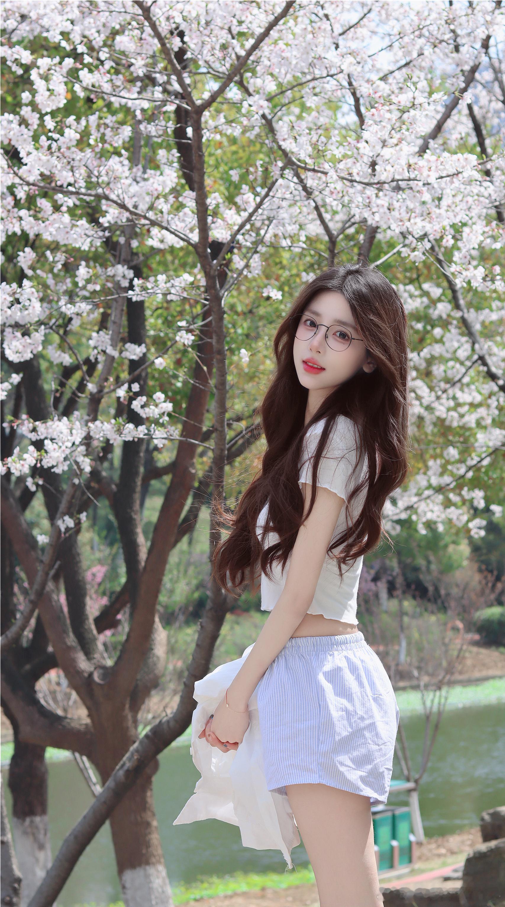 今年的樱花🌸虽迟但到 