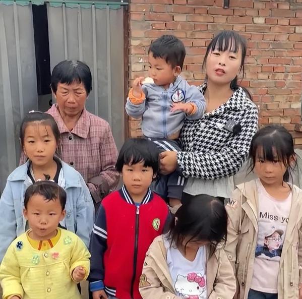 这个女人太伟大了！河南商丘，90后农村女子，婚后生了2个孩子，生活本就艰辛。谁料
