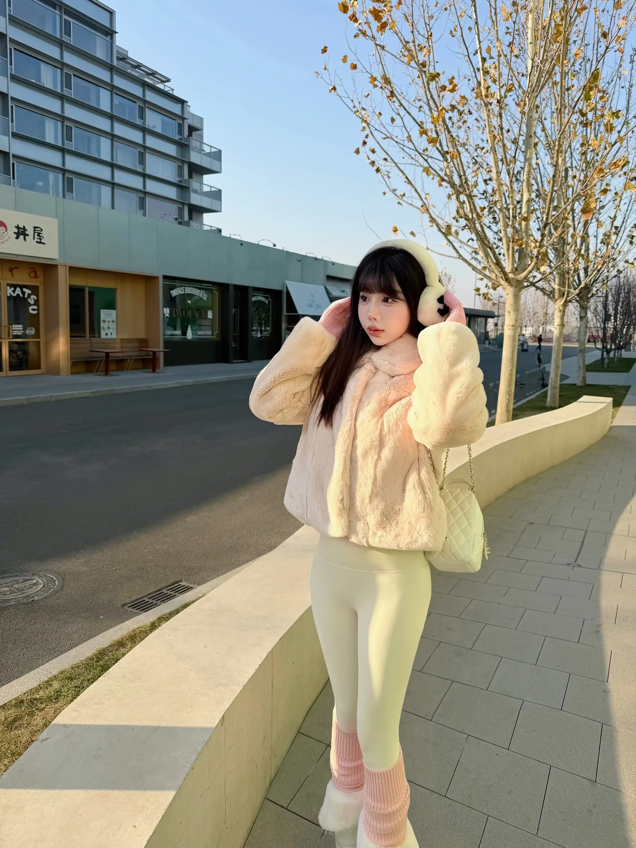 In Aranya🤍📧…