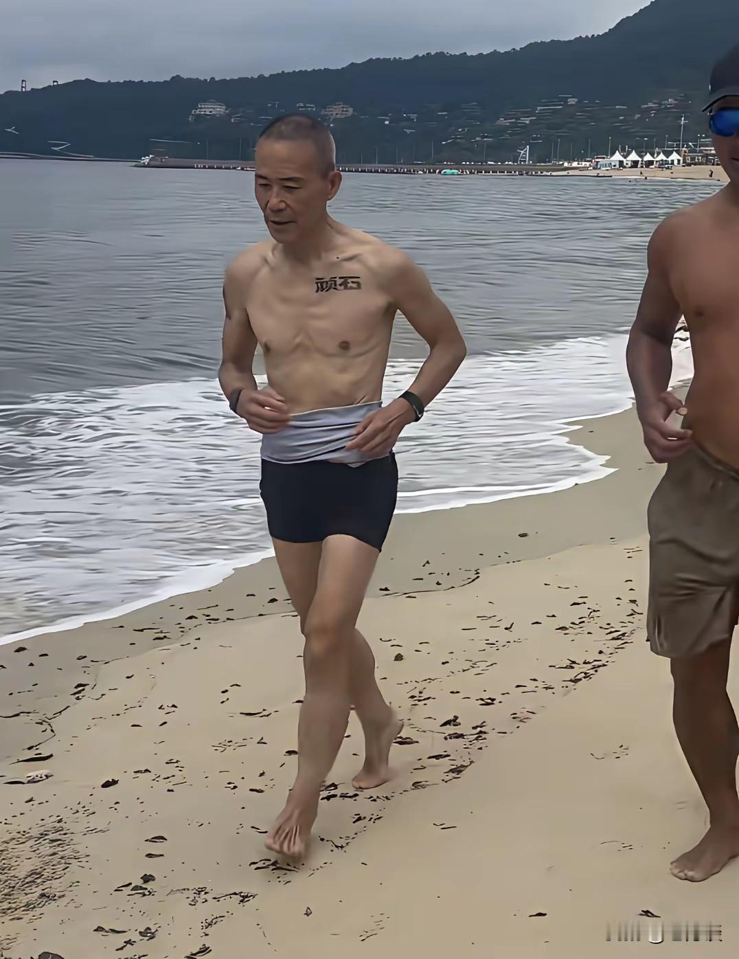 真是想不到，都已经是奔八的人了，王石还如此的拼，在健身这条赛道上真的是越走越远。
