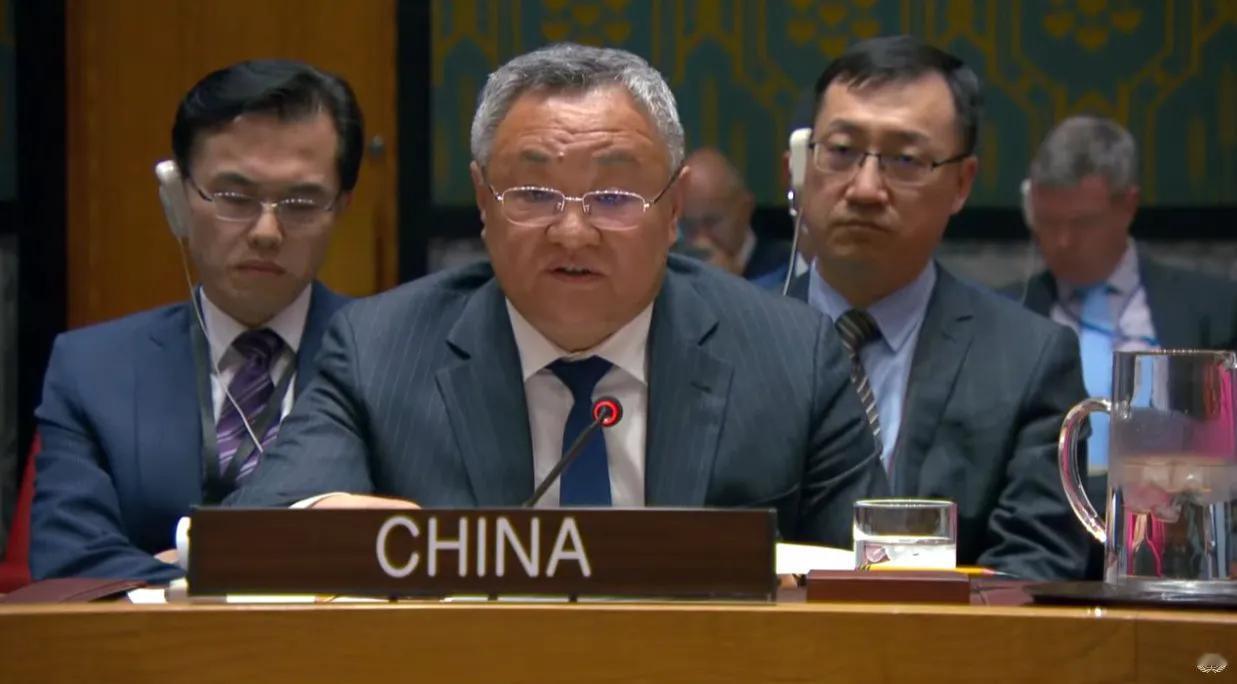 中国常驻联合国代表傅聪大使今天早些时候在安理会召开的紧急会议上，警告整个中东地区