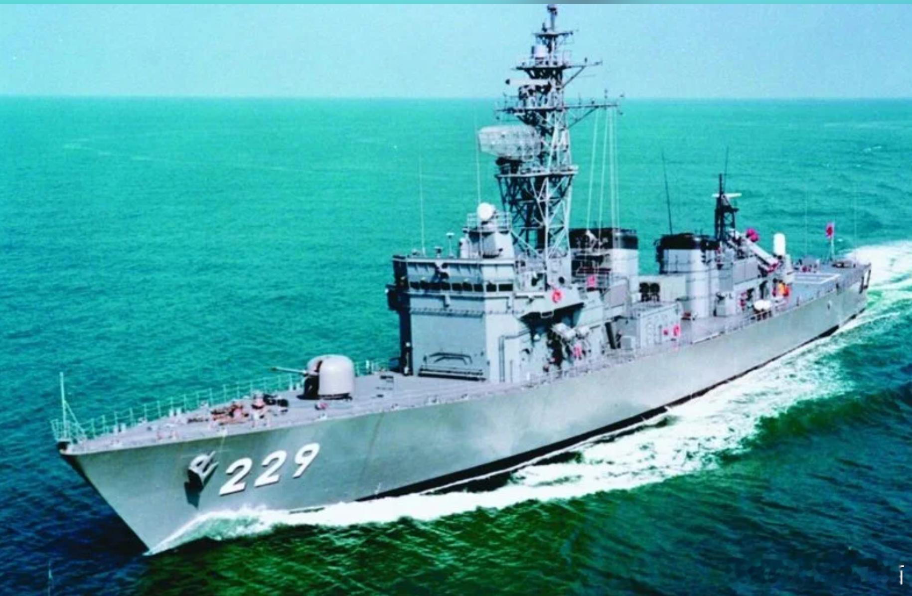 日本拟修法放宽限制：低价甚至无偿提供二手军舰给盟友海外新鲜事 据读卖新闻26日报