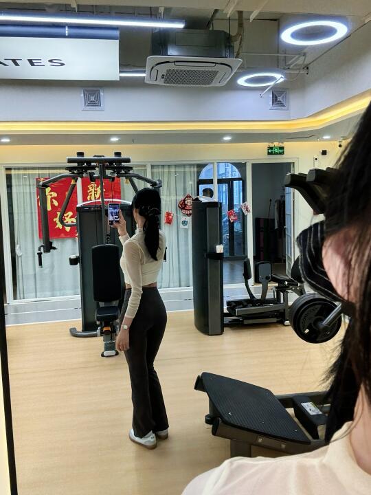 Gym moment健身房实拍🎬