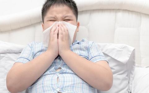 冬季呼吸道疾病高发，让宝宝轻装上阵 健闻登顶计划  我的防护手册冬天天气干燥偏凉