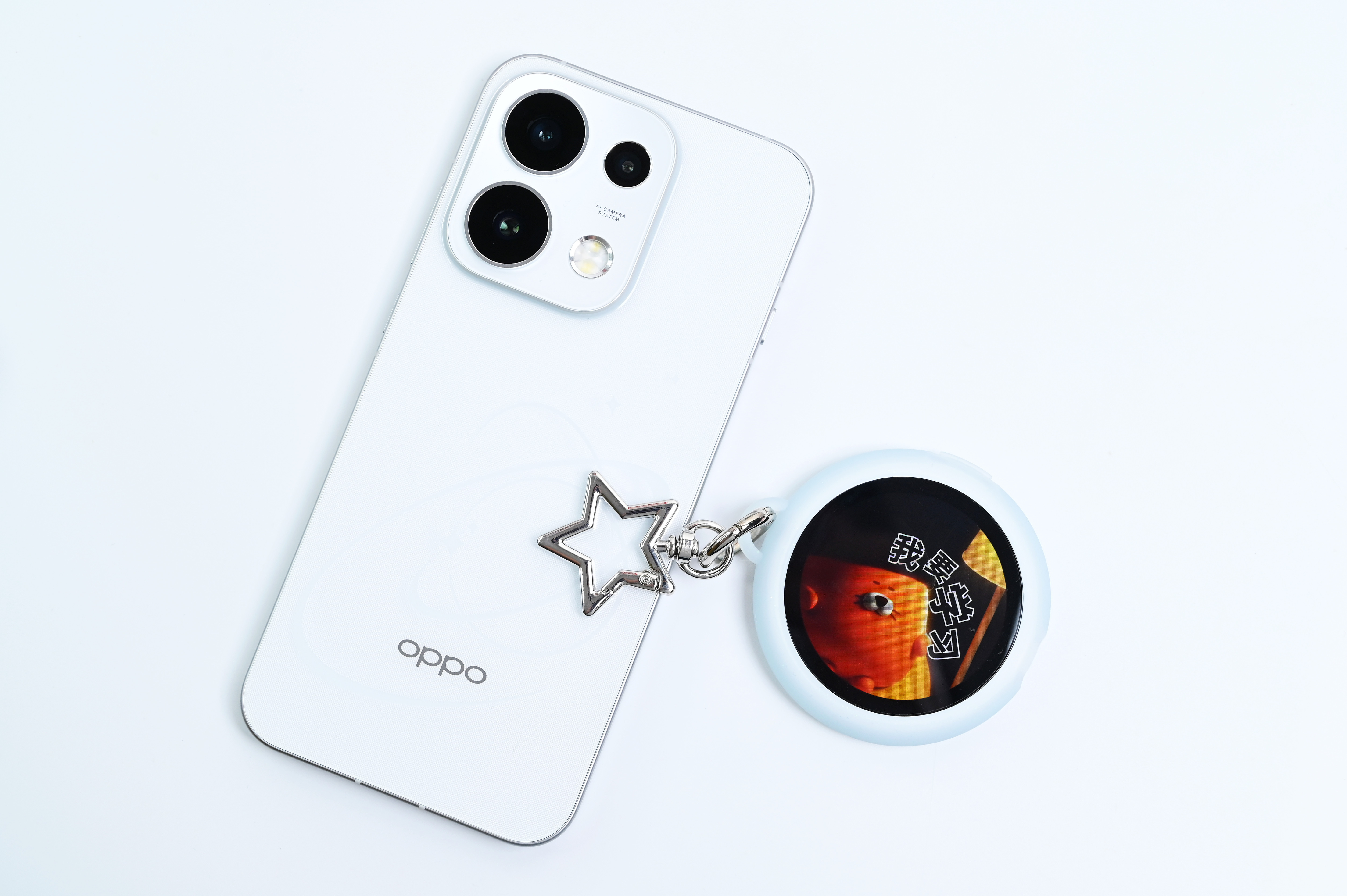 和OPPO Reno16 Pro搭配使用的这个OPPO Bubble也挺有意思，