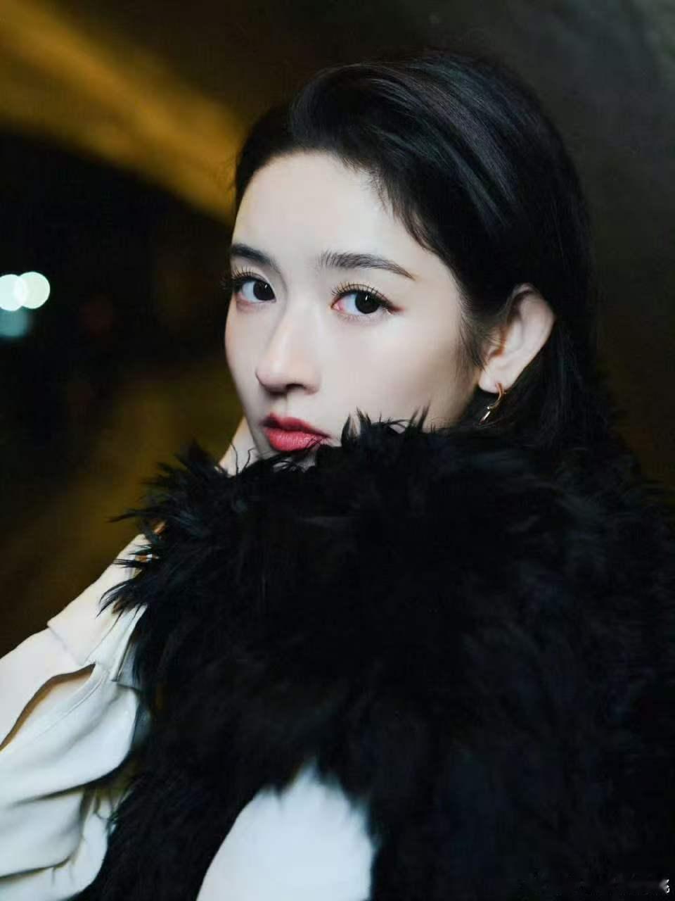 王玉雯春夏高定王玉雯2026春夏高定王玉雯春夏高定，好美，行行 