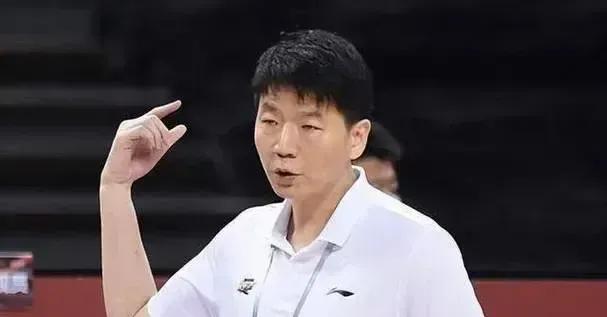 CBA季前赛，吉林队81比75击败山东队，外援琼斯回归成为关键。琼斯在新疆经历了