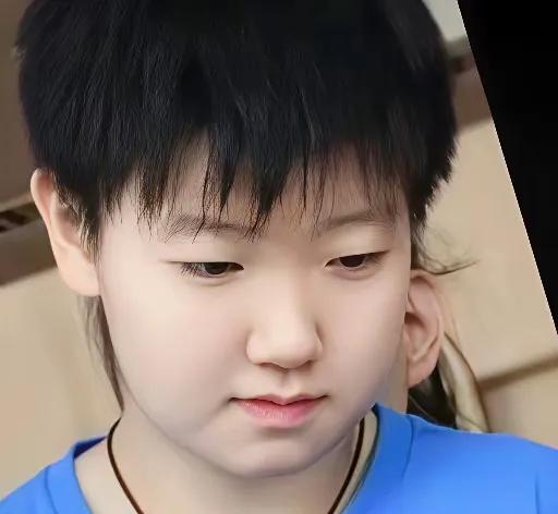 孙颖莎
我老公说她的粉丝吓死人
比那些娱乐圈明星火多了
最近我也在关她的动态包括
