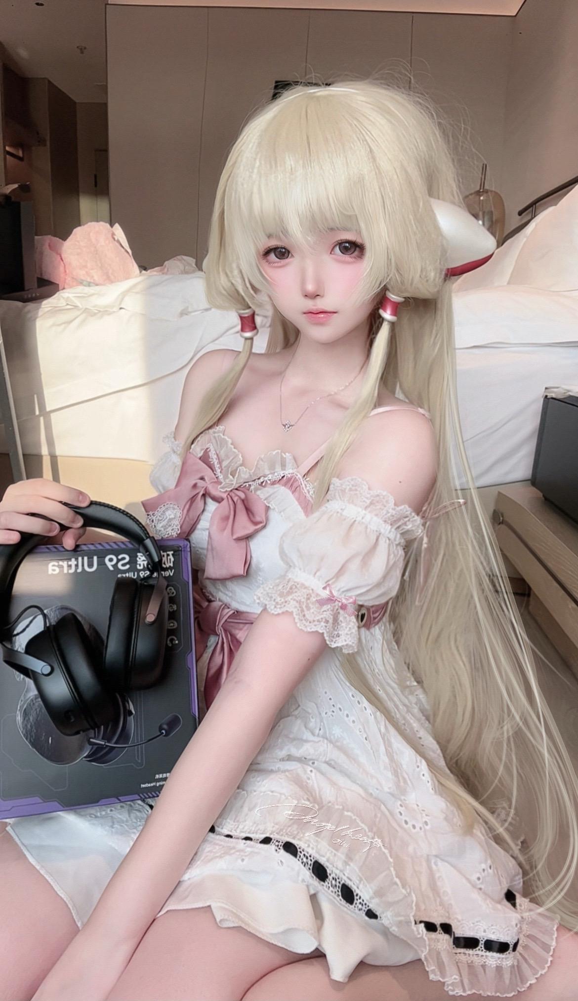 人形电脑天使心♡‧₊ 𓏵 ₊‧♡