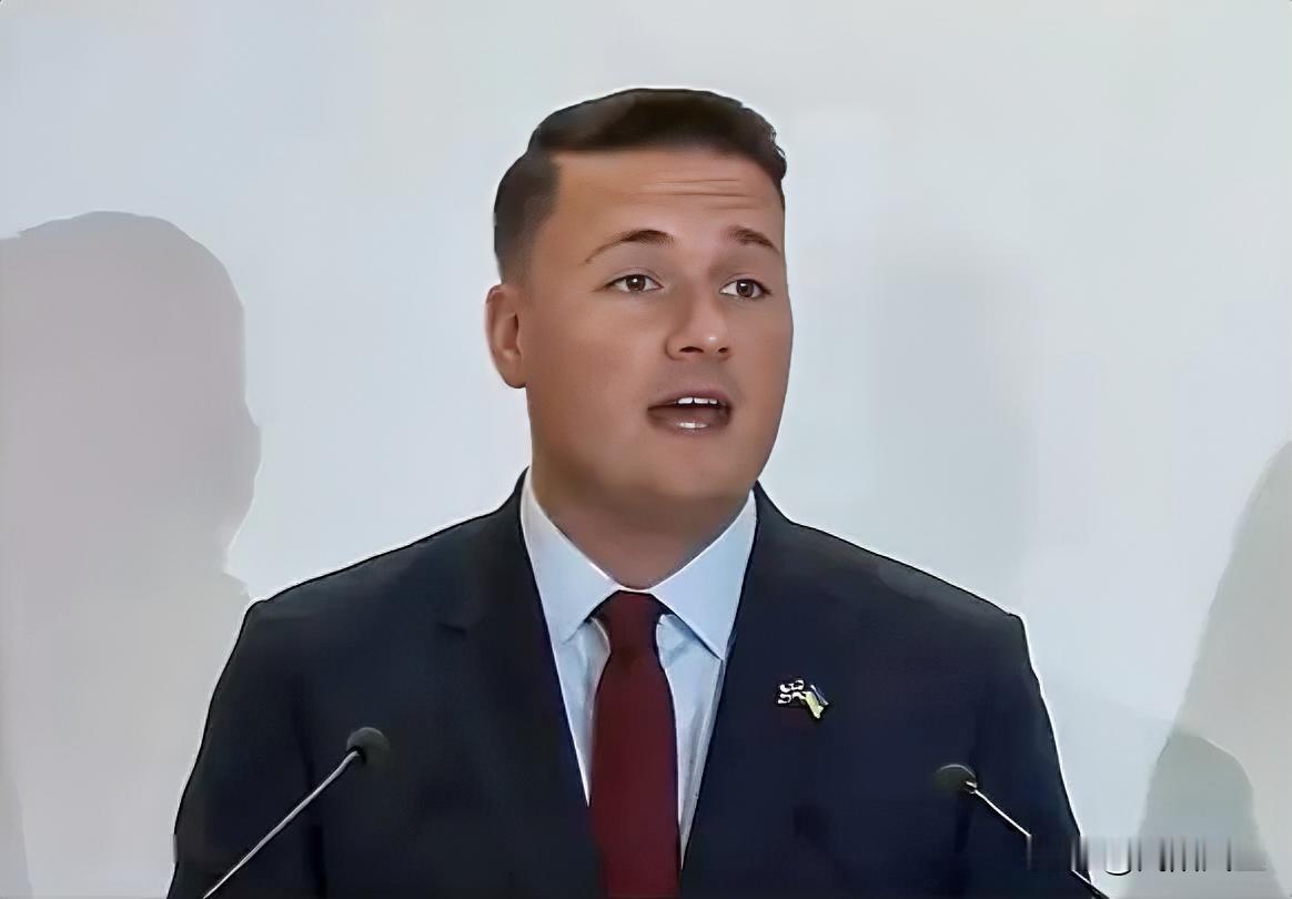 英国新任国防大臣韦斯·斯特里廷发表上任后首次讲话中强调，将塑造国防最大化威慑力，