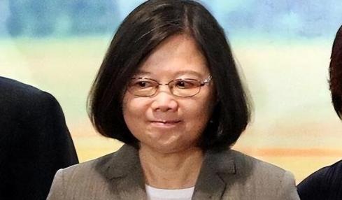 说实话，统一台湾最大的“绊脚石”，真不是老美在背后搞鬼，也不是那些喊“台独”的跳