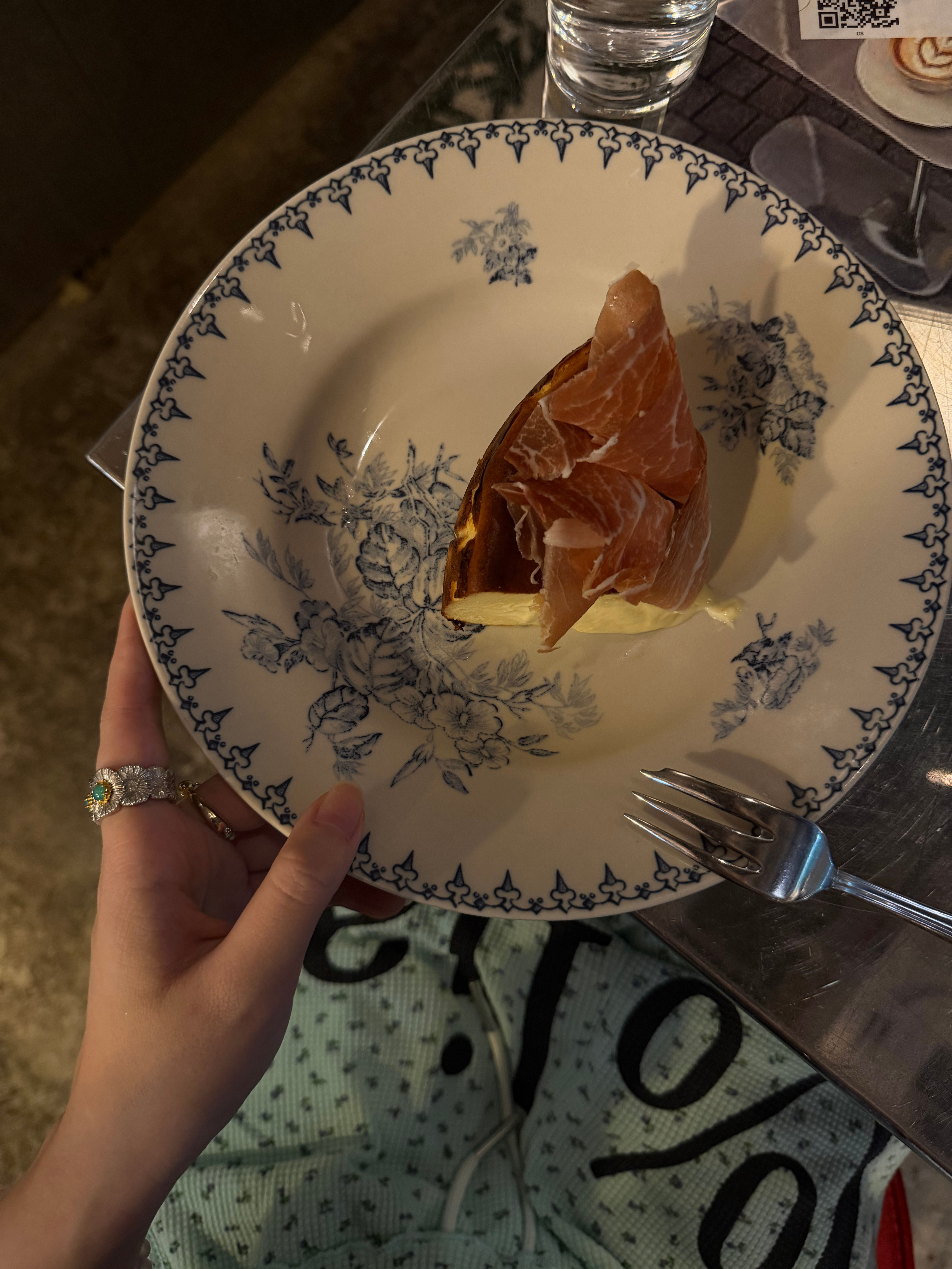 喝到传说中的QQㄋㄟㄋㄟ好喝到咩噗茶 