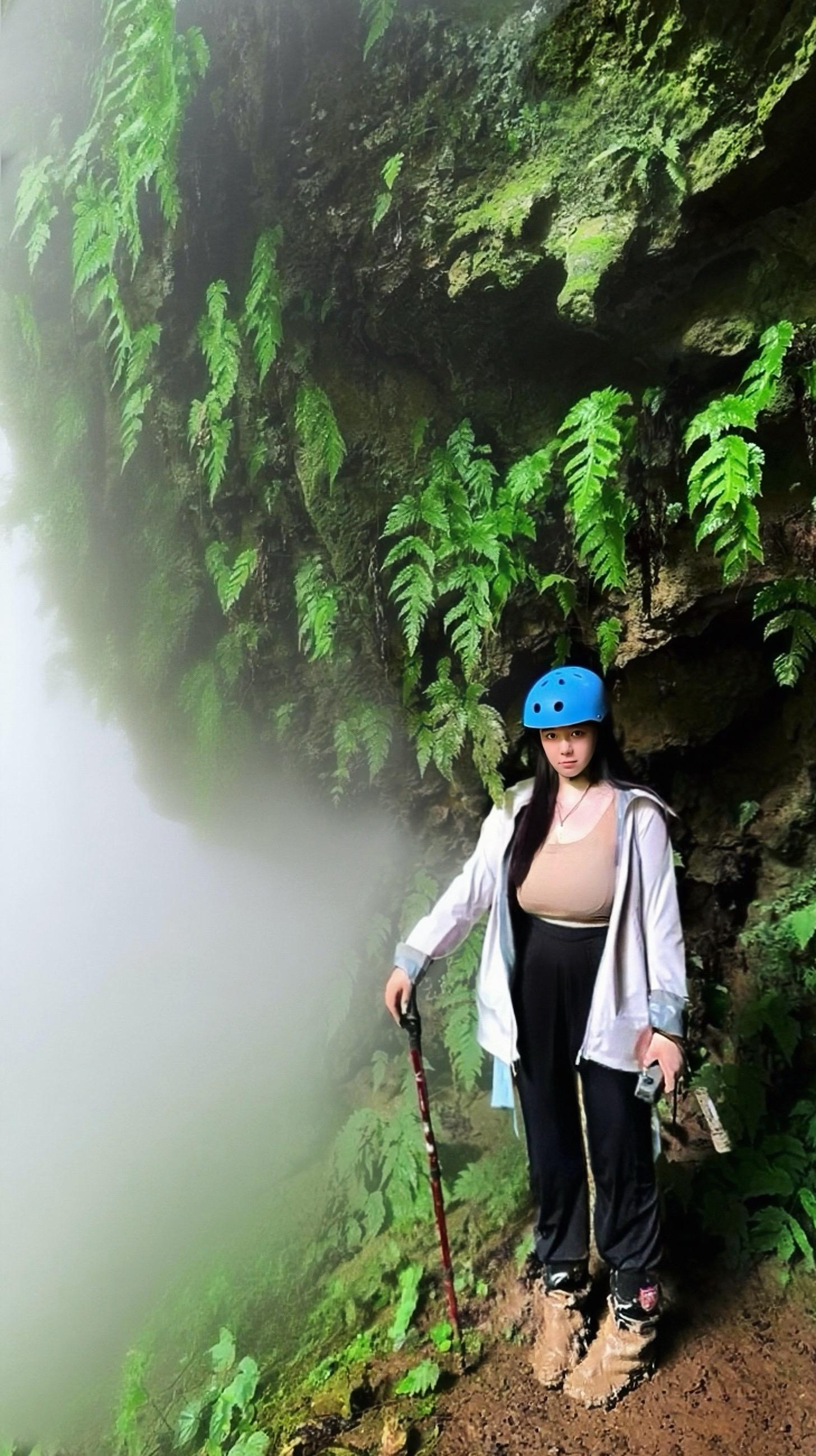 莲花洞↘️铜鼓荡➡️万峰顶↗️