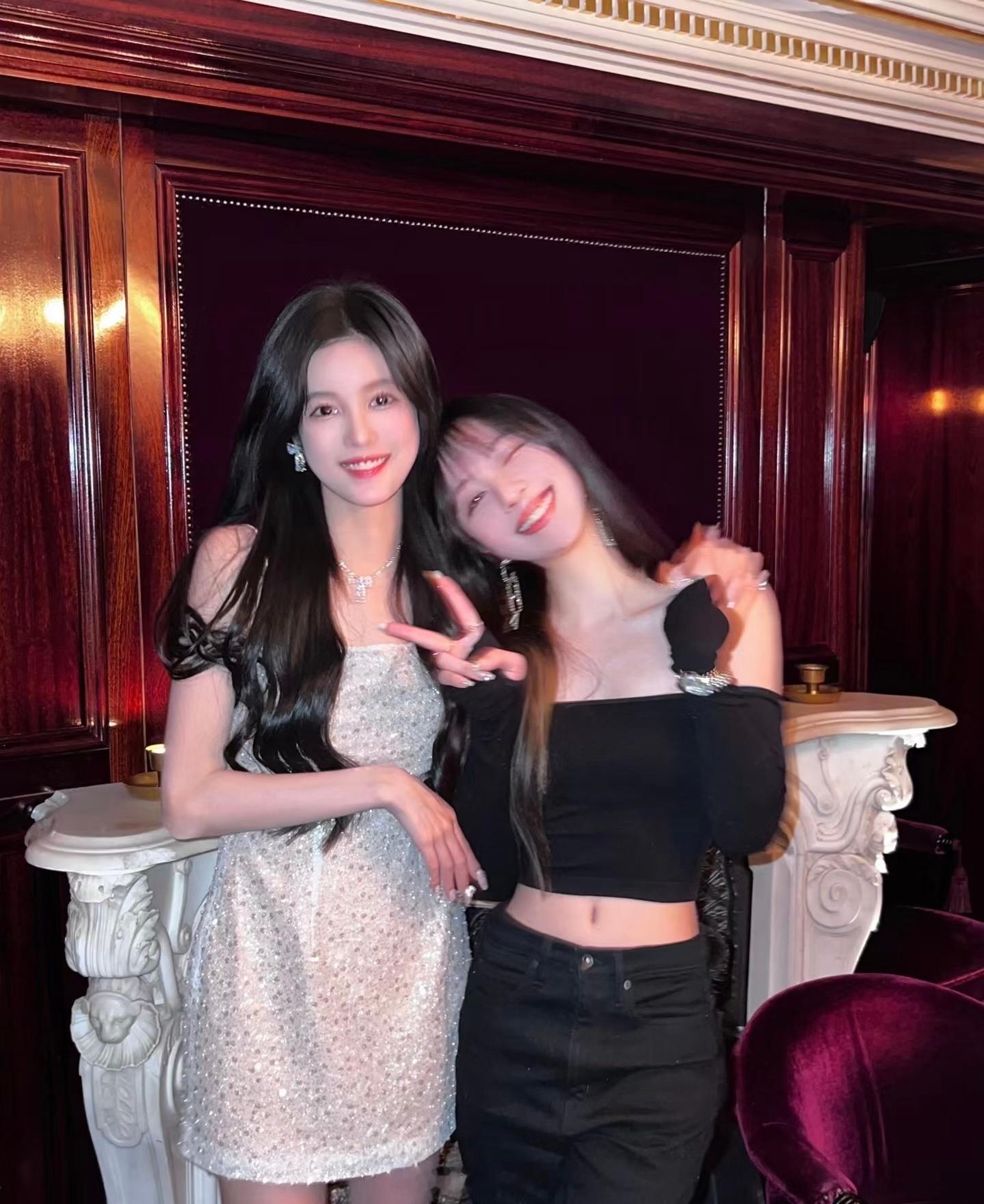 #彭高翁青雅分手#为什么分手？剧本？青雅之前日常的分享看着确实不是乖乖女。圈层不