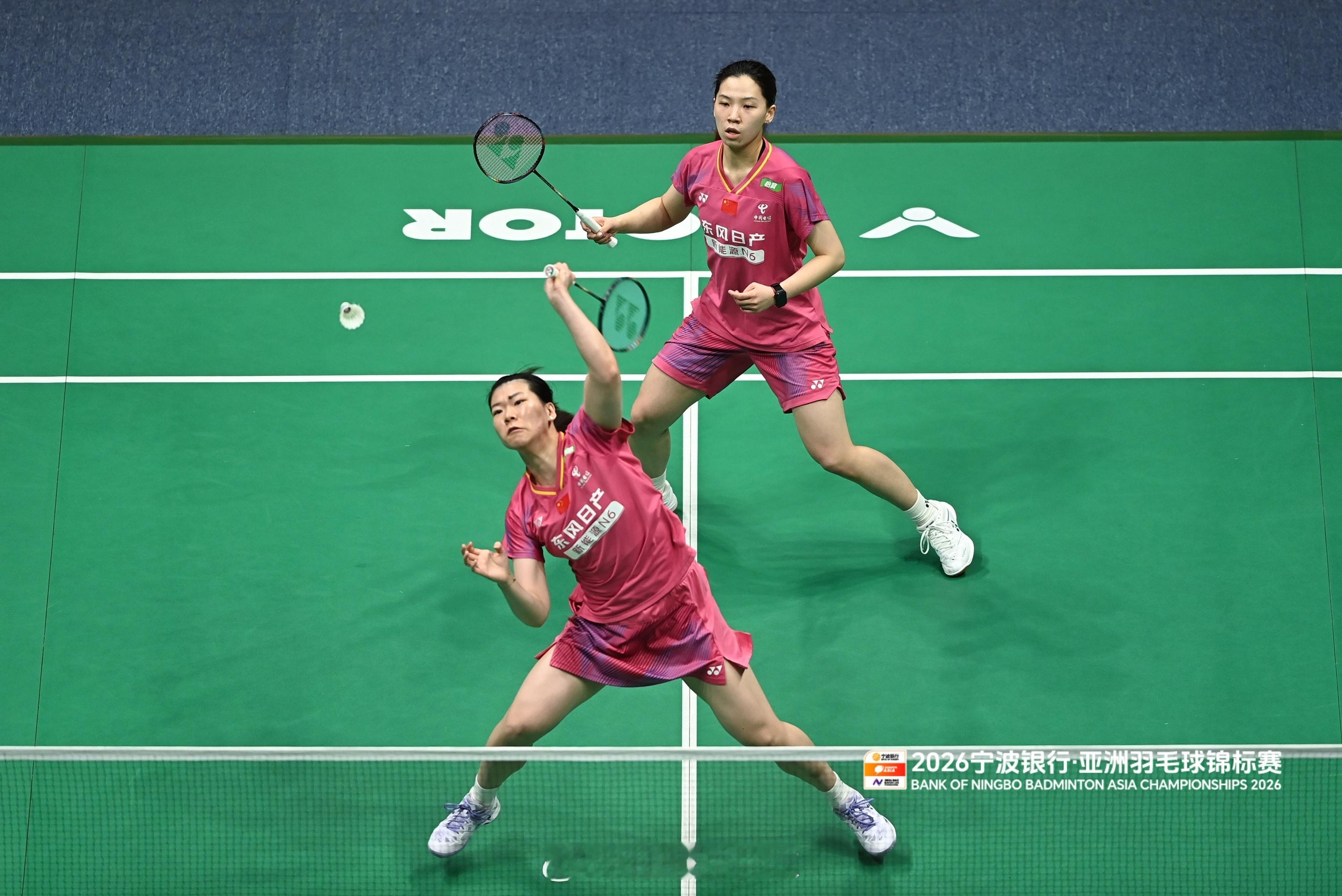 李怡婧/罗徐敏：重新搭档，更了解彼此亚锦赛女双首轮，重新合体的国羽组合李怡婧/罗